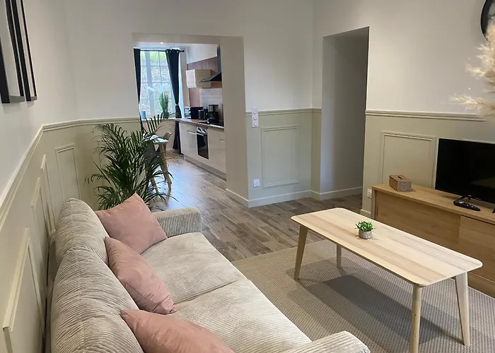 2 Du Grand Pavillon *